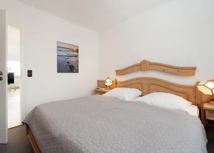 Kaiserhof 38 Muschelblume *